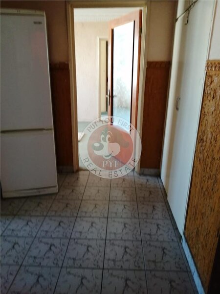 Gorjului, apartament 3 camere, 66 mp, semidecomandat.