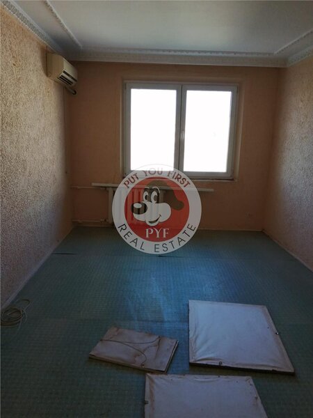 Gorjului, apartament 3 camere, 66 mp, semidecomandat.